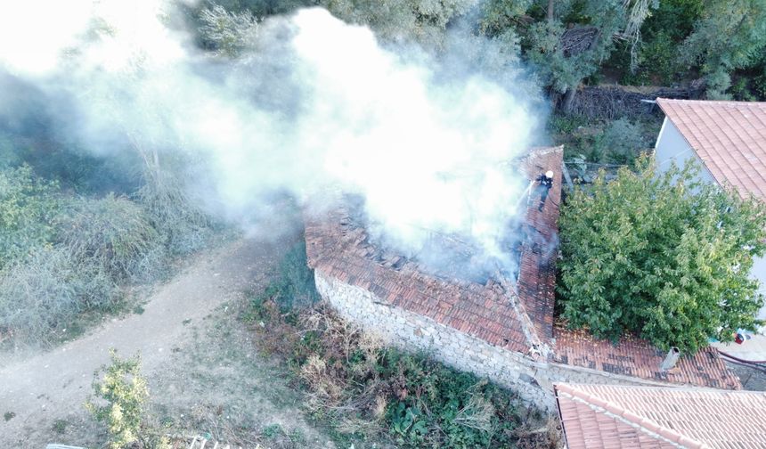 Alevlere teslim olan tandır  kullanılmaz hale geldi