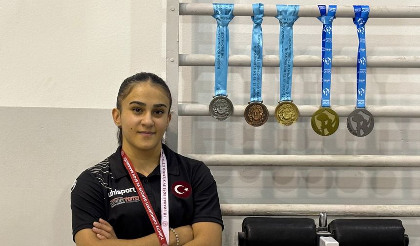 Çorumlu halterci gözünü Çin’e dikti