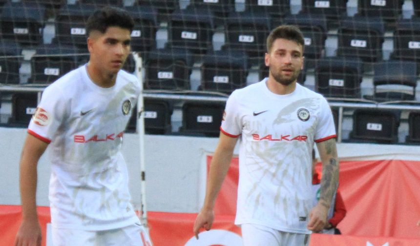 Kadir ve Taha ilk kez süre aldı