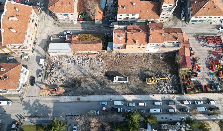 Eski itfaiye alanı ücretsiz  otoparka dönüştürülüyor