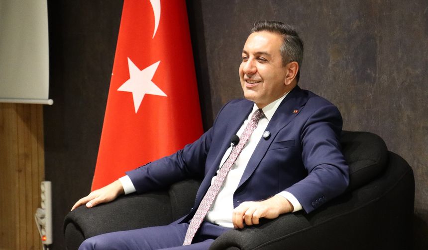 Sungurlu Belediye Başkanı Dere,  üniversite öğrencileriyle buluştu