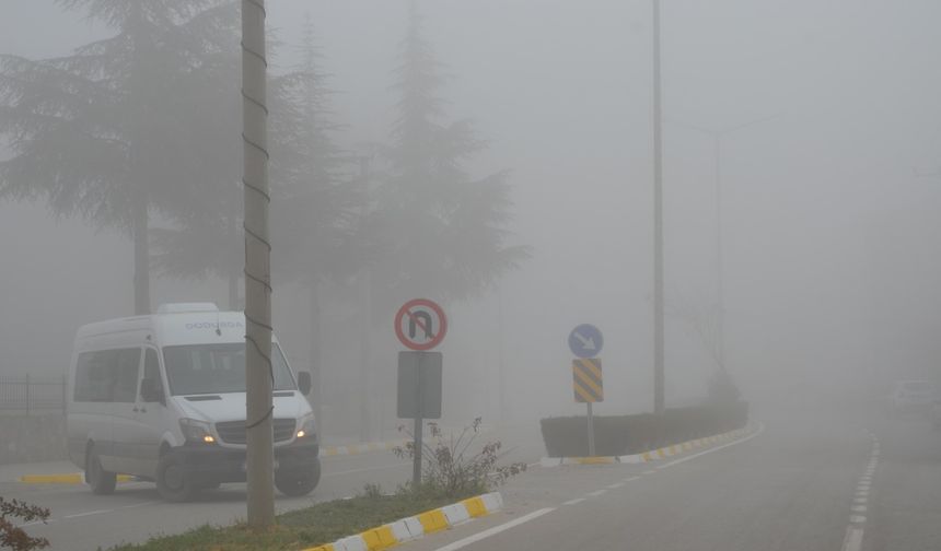 Çorum'da sis: Görüş mesafesi 50 metreye düştü