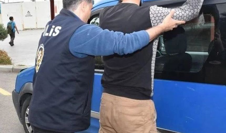 Aranan 5 kişi yakalandı