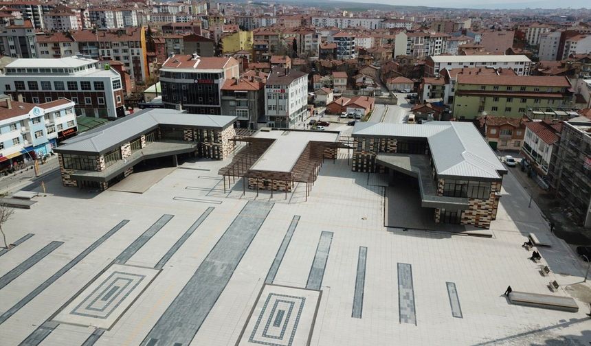 Kadeş Barış Meydanı’nda  işletmeler kiraya verilecek