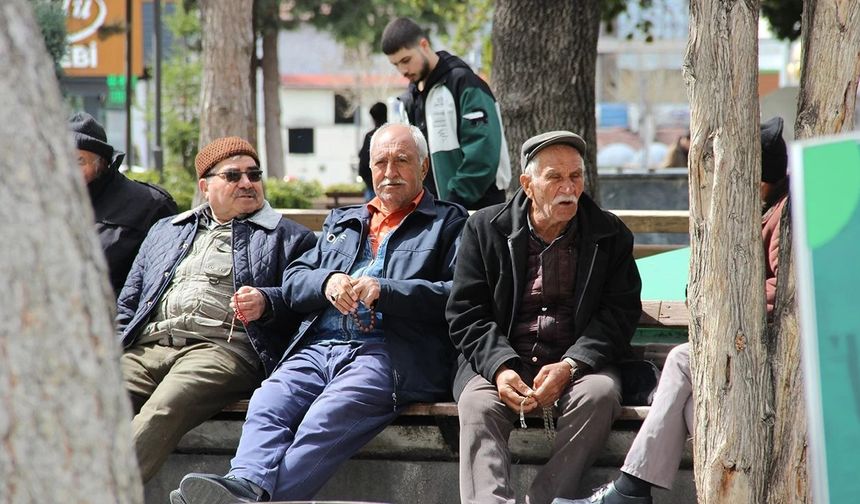 Yoksul emekli, işçi ve memura yok ama... 30 bin seyyanen zam