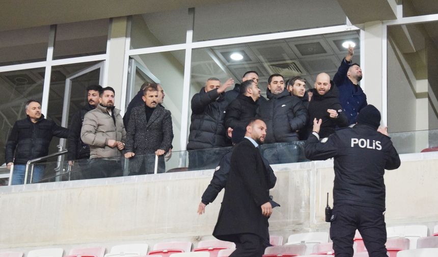 Çorum FK'lı yöneticilere sözlü saldırı!