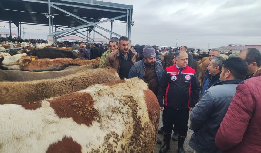 Hayvan Pazarı’nda sağlık  ve hijyen denetimi