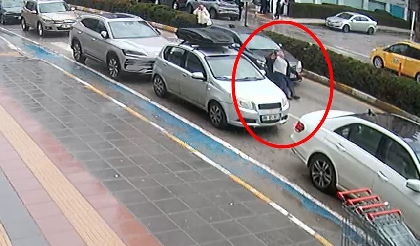 Çorum'da yaya yolundan geçmeye çalışan yaşlı adama otomobil çarptı! O anlar saniye saniye kaydedildi