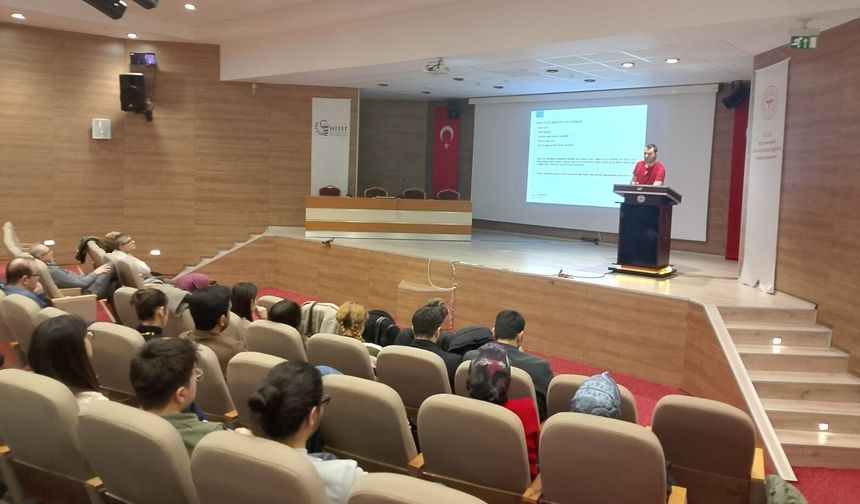 Aile hekimlerine sigara  bırakma eğitimi verildi