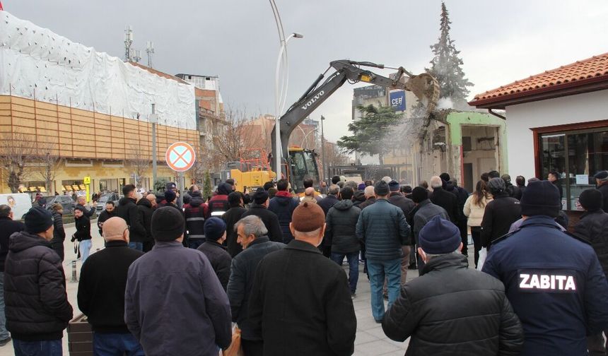 Film izler gibi izlediler