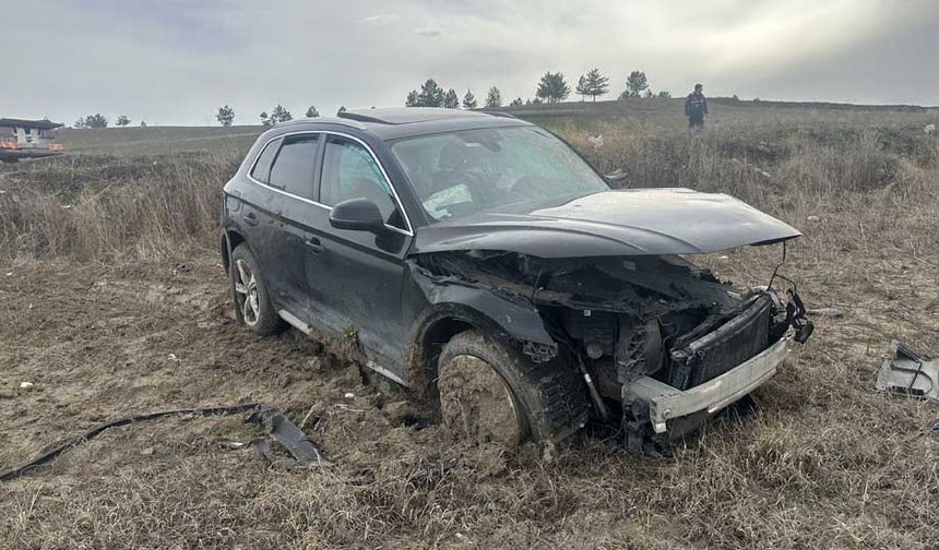 Çorum'da tır ile çarpışan cipteki 4 kişi yaralandı