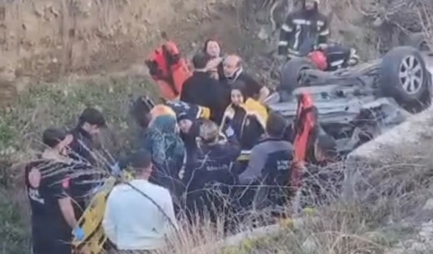 Çorum’da otomobil devrildi: Aynı aileden 4 yaralı