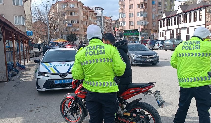 Çorum'da 5 motosiklet sürücüsüne 266 bin lira ceza verildi