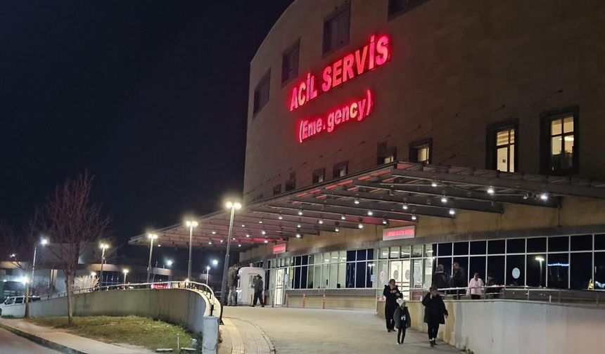 Çorum’da devrilen traktörün altında kalan sürücü ağır yaralandı