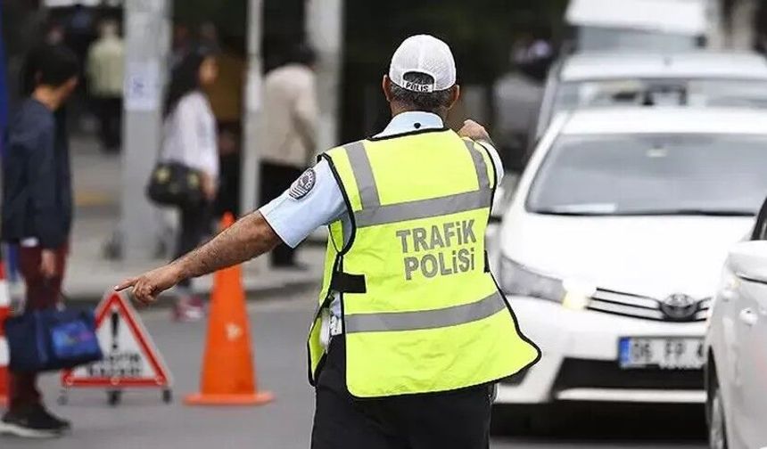 Trafikte hız kuralları sil baştan! '9 kademeli ceza sistemi'