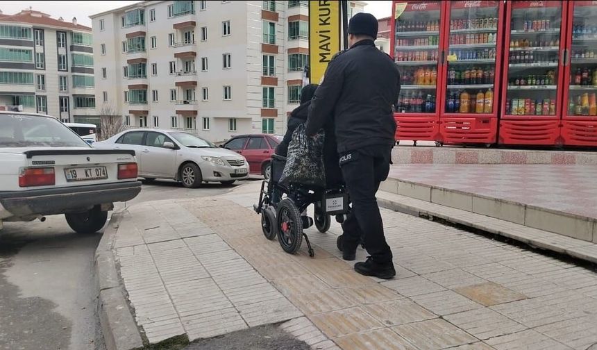 Polis memurundan yürek ısıtan iyilik