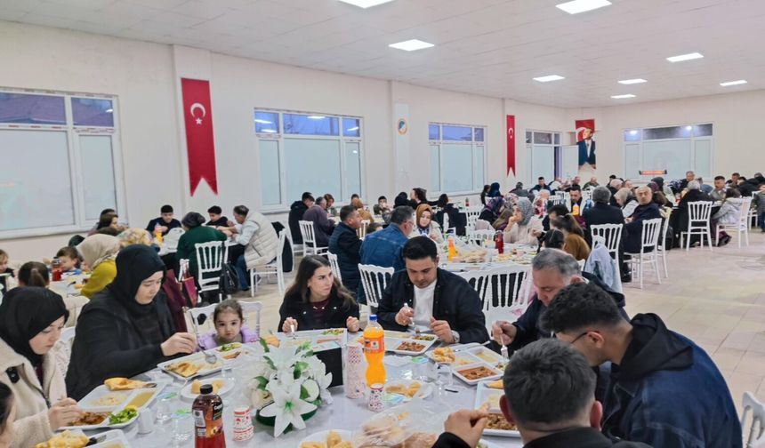 Oğuzlar Belediyesi personeli iftar sofrasında buluştu