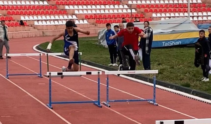 Puanlı atletizmde  Denizhan üstünlüğü