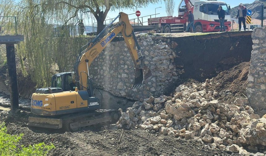 Köprü yaya trafiğine kapatıldı