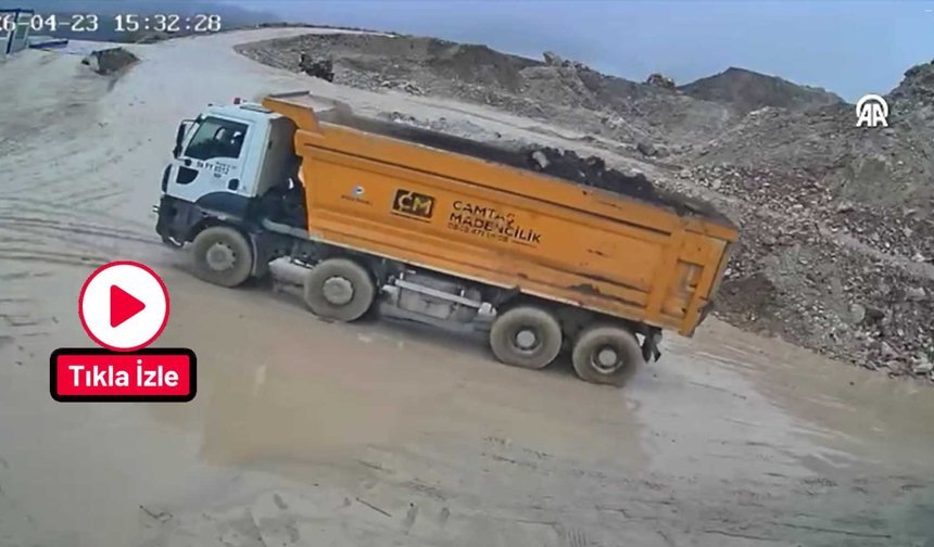 Taş ocağında uçuruma devrilen kamyonun sürücüsü hayatını kaybetti! O anlar kamerada