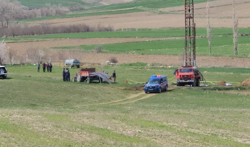 Çorum'da baba ve oğlunu silahla öldüren zanlı tutuklandı
