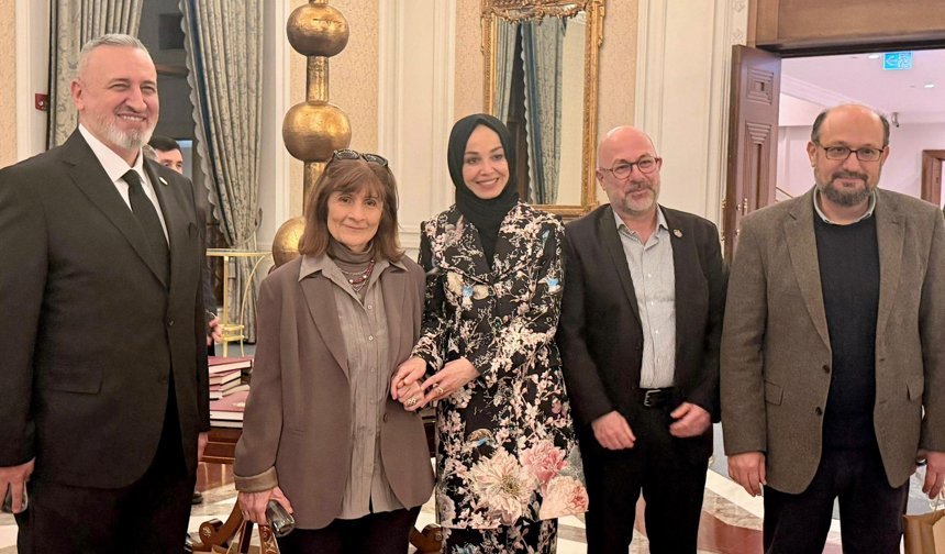 Müzehhip Tuba Asiltürk İlhan’ın “Rokoko” kitabı sanatseverlerle buluştu