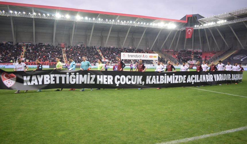 Duygu dolu pankart