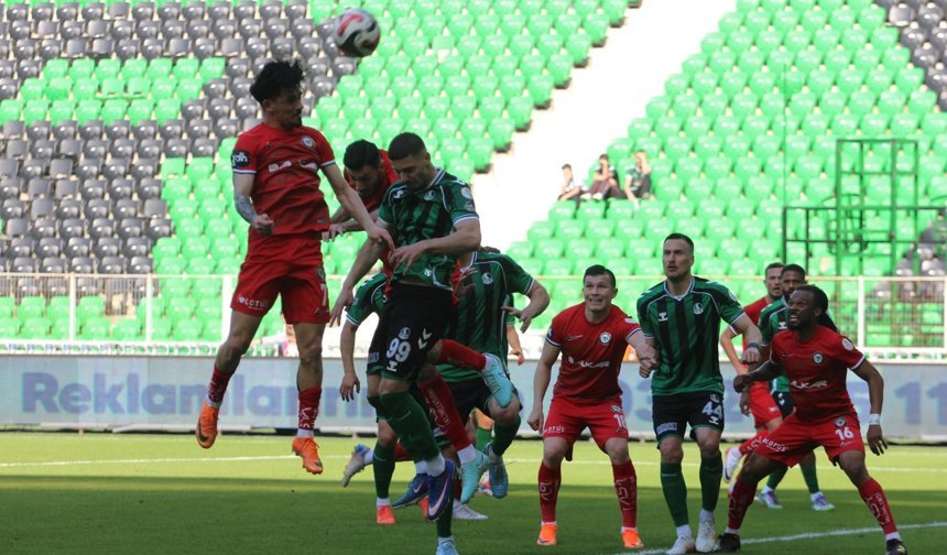 Çorum FK, Sakarya'da rahat kazandı: 4-0