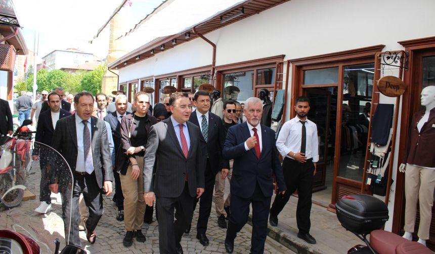“Kaynaklar hortumlanıyor”