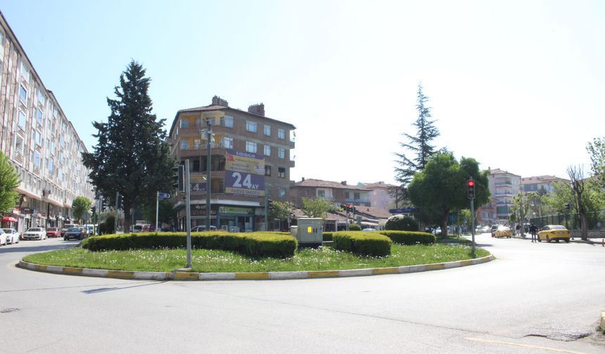 Görkemli Milönü Meydanı