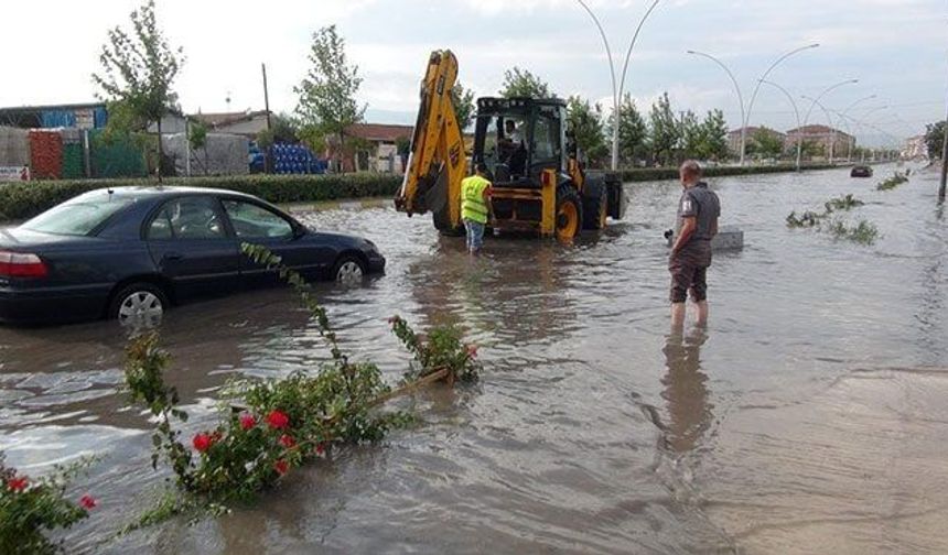 Meteoroloji Çorum'u uyardı: Bu saatlere dikkat!