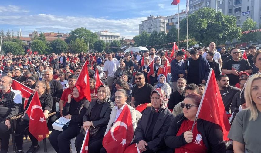 Çorum'da yüzlerce vatandaş A Milli Futbol Takımı'nı birlikte destekledi