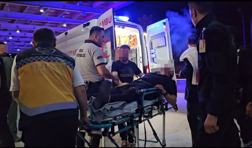 Düğün salonunda bıçaklı kavga: 2 yaralı