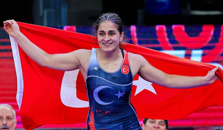 Özdenur Özmez Avrupa Şampiyonası'nda Yarı Finalde