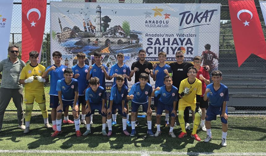 Çorum’un yıldızları galibiyetle başladı: 2-1