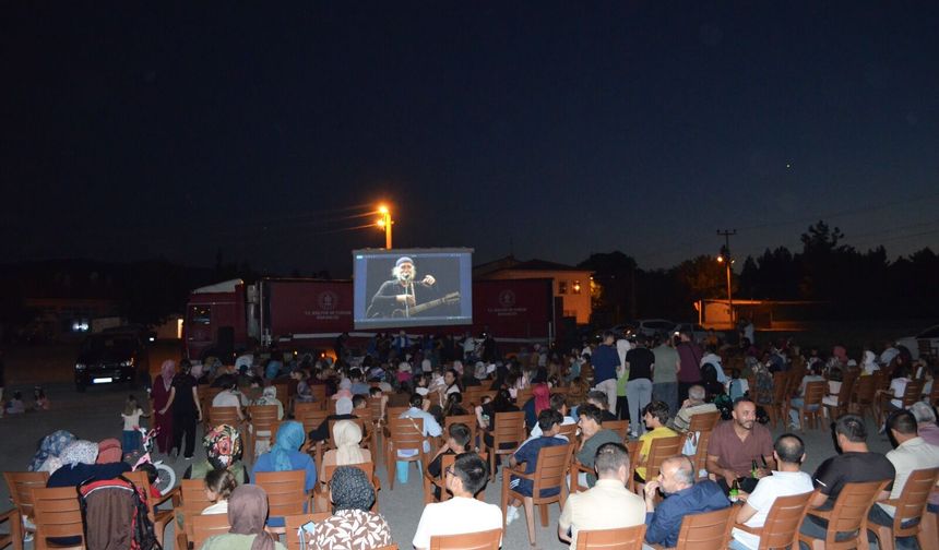 Gezen Sinema TIR’ı Dodurga'da  vatandaşlarla buluştu