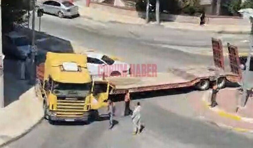 “Buradan Dönülür” dedi, kavşakta sıkıştı! O anlar kamerada