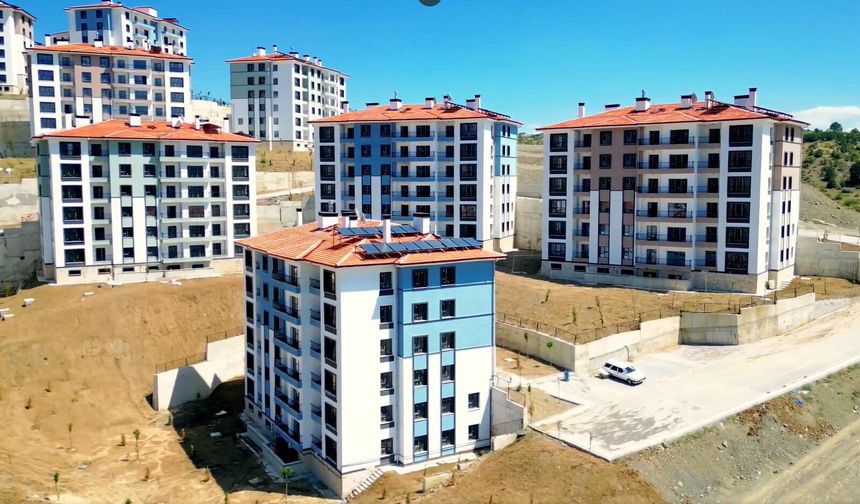 Çorum’un bu ilçesinde 148 konut sahiplerine teslim edildi