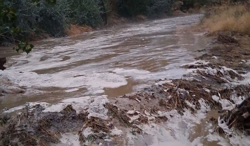 Çorum'da sağanak: Yollar sular altında kaldı