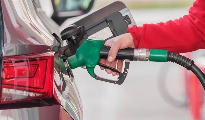 Motorine bir zam daha! Çorum'da litre fiyatı 100 lirayı aştı! İşte güncel fiyatlar