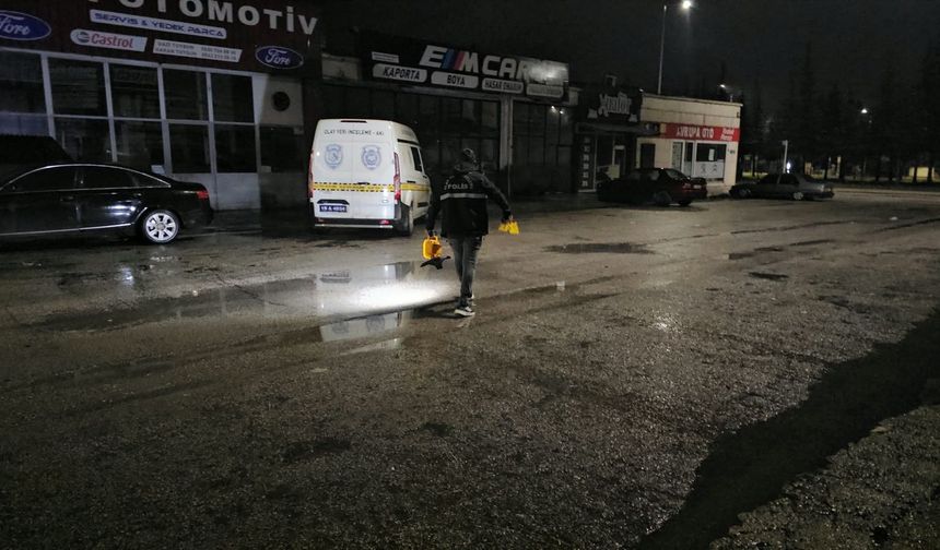 Çorum’da oto lastik servisine silahlı saldırı