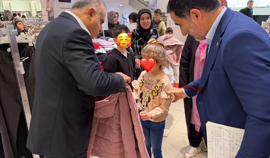 AK Parti İl Başkanı'nın o paylaşımına eleştiri: "Başarı, yardım dağıtmak değil, yoksulluğu ortadan kaldırmaktır"